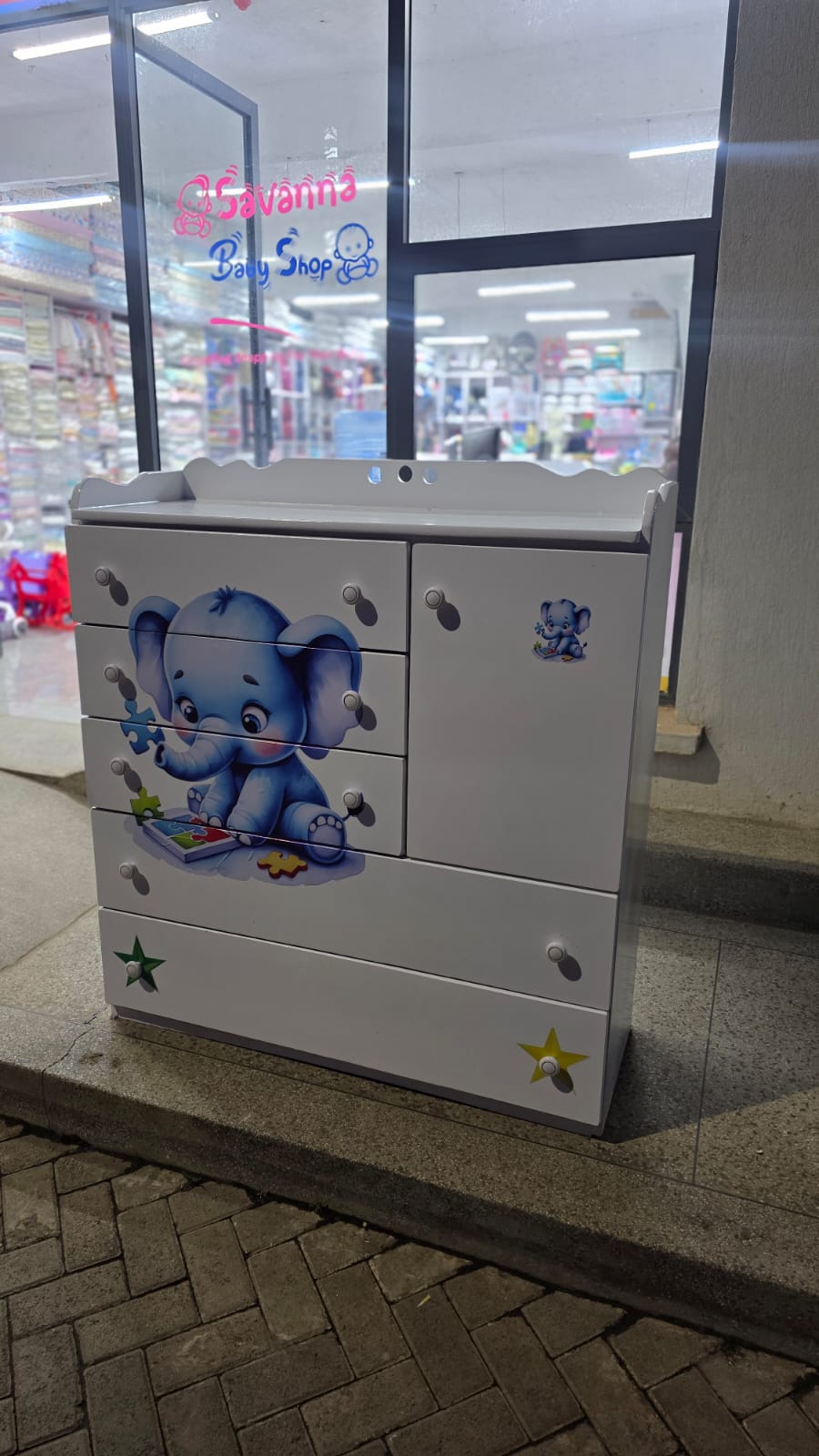 4 x 4 feet chest of drawers