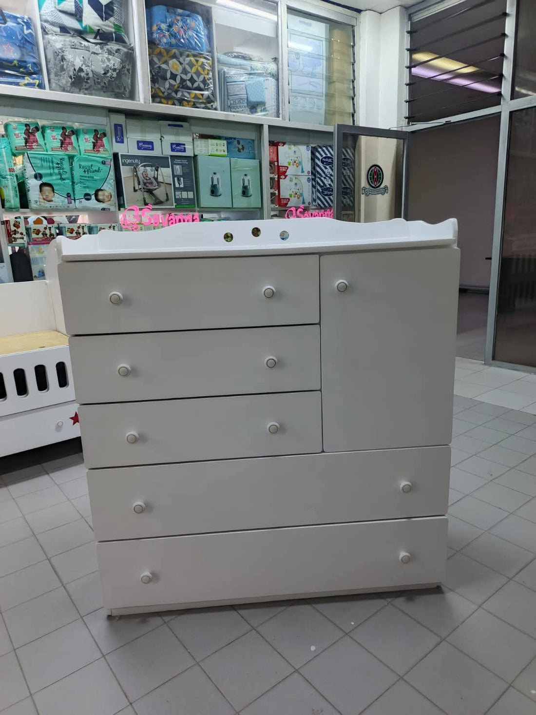 Chest of Drawers
