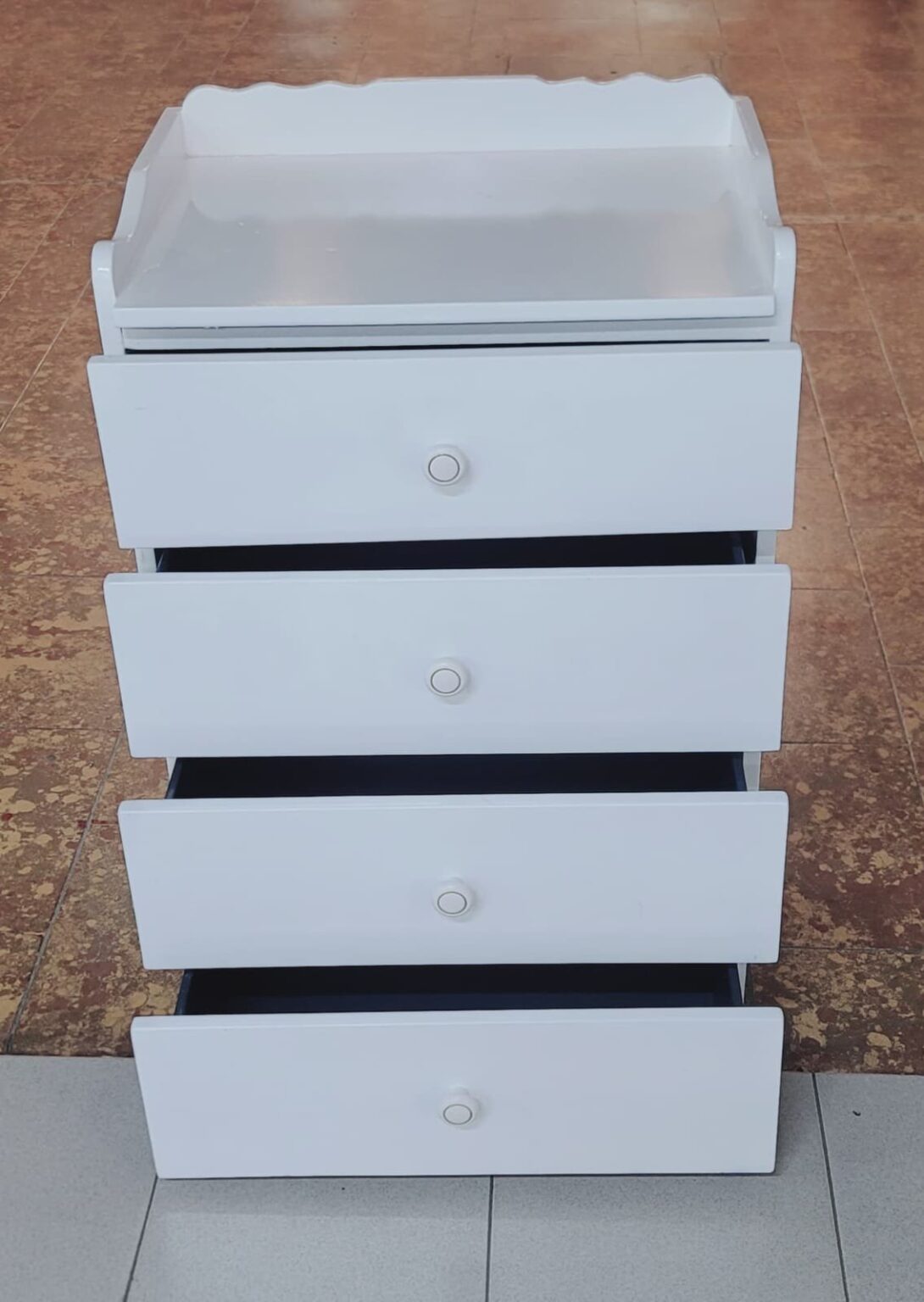 2 x 3 Feet Chest of Drawers