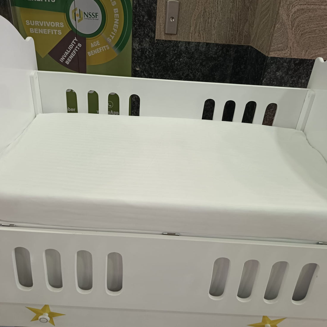 Fitted cot bed sheets