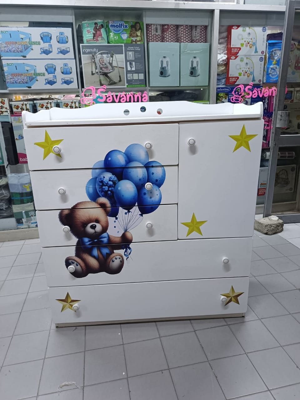 Stylish Chest of Drawers
